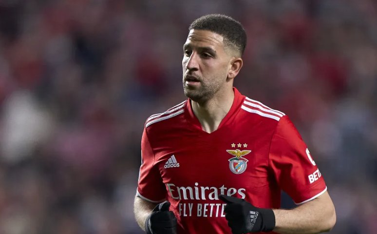 Taarabt não perdoa Rui Vitória: "Não me queria e nem sequer me cumprimentava"