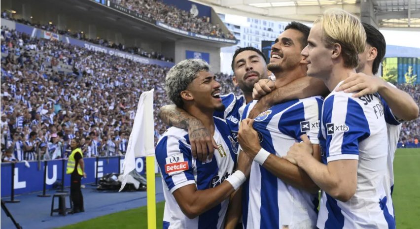 FC Porto e Arouca medem forças no Dragão com a liderança em jogo